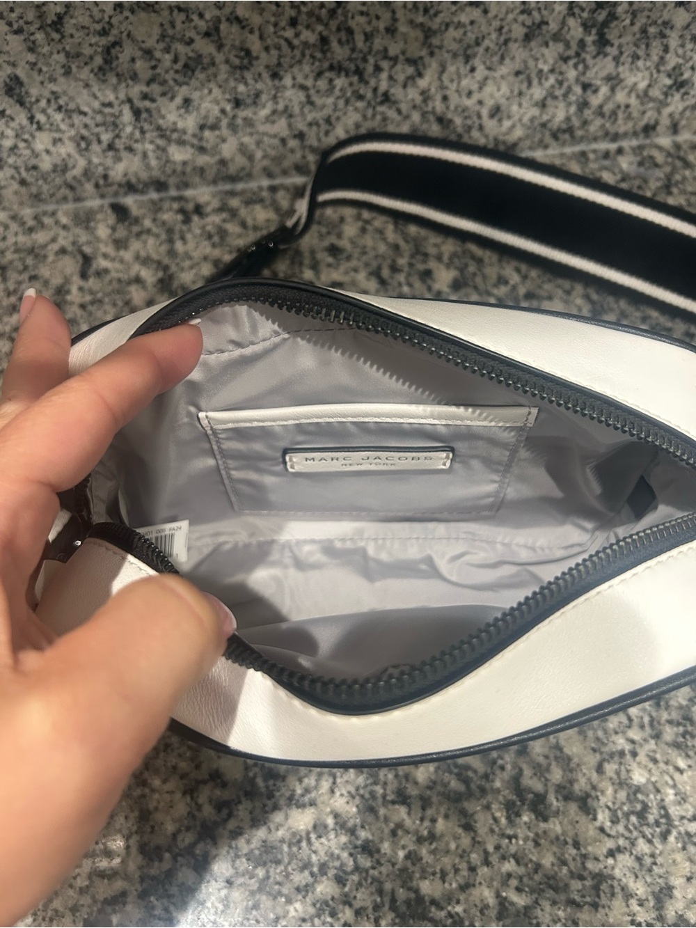Marc Jacobs White Leather Crossbody with Black Trim and Logo Strap - Picture 3 of 3